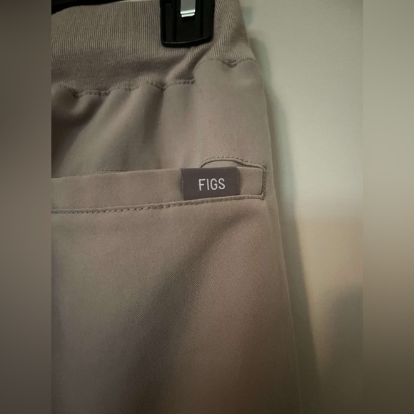 Figs Scrubs - Picture 3 of 4